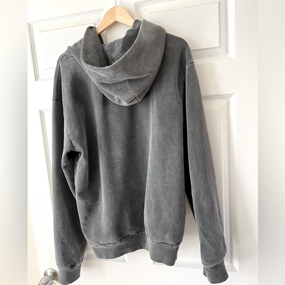 TALENTLESS CORE HOODIE in STEEL GRAY